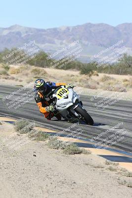 media/Dec-04-2025-Racers Edge (Thu) [[5ebc9f124d]]/3-B Group/3-Session 2 (Turn 7 Inside)/